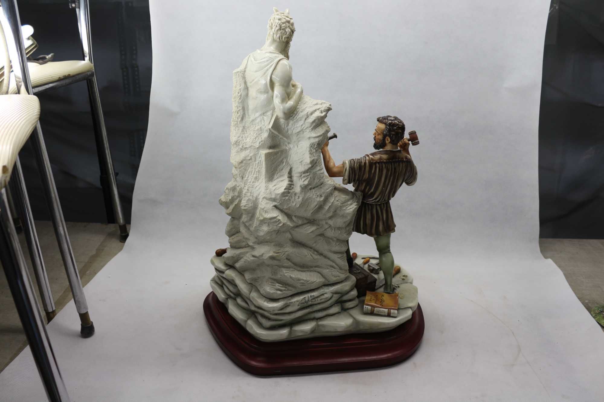 Статуэтка из фарфора Моисей Capodimonte Италия