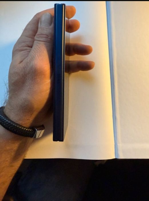 Продавам Samsung z fold 6
