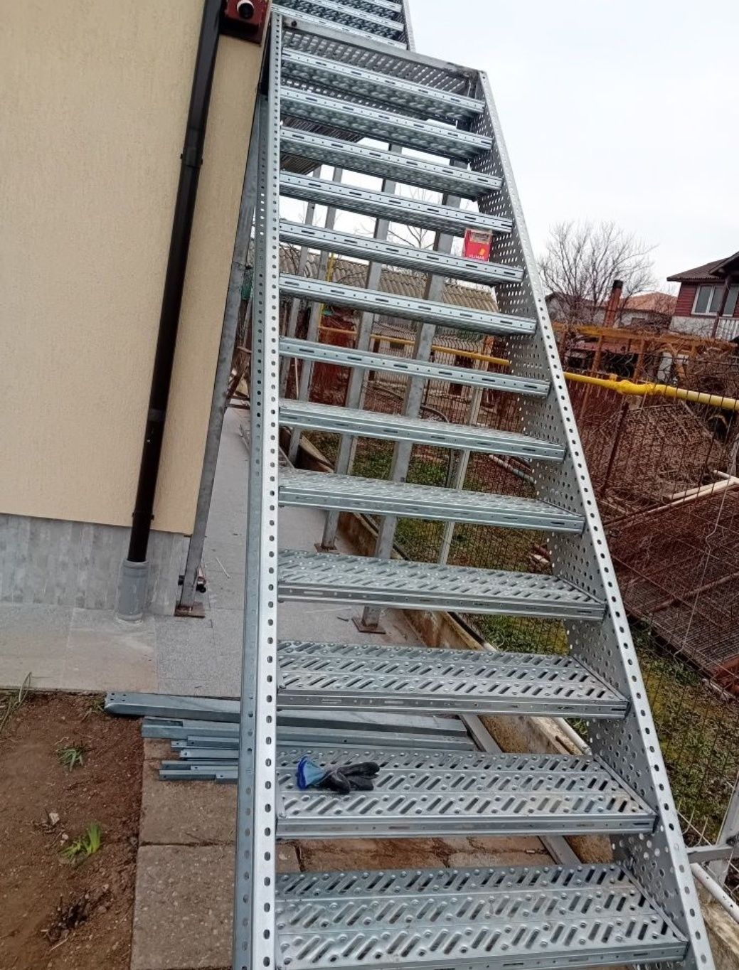 Scari galvanizate