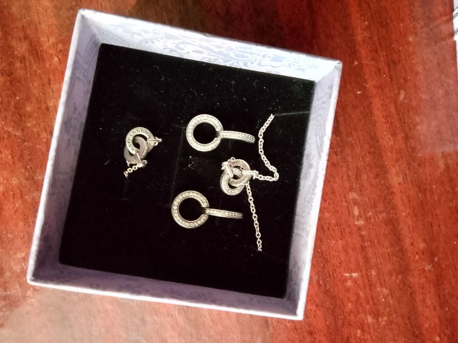 Продам Серебро 925 набор