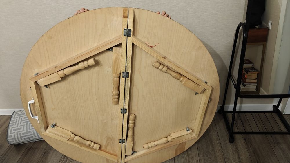 Стол раскладной из дерева (не ДСП)