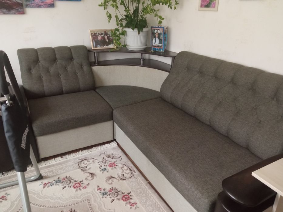 Диван угловой. Раскладной, еврокнижка