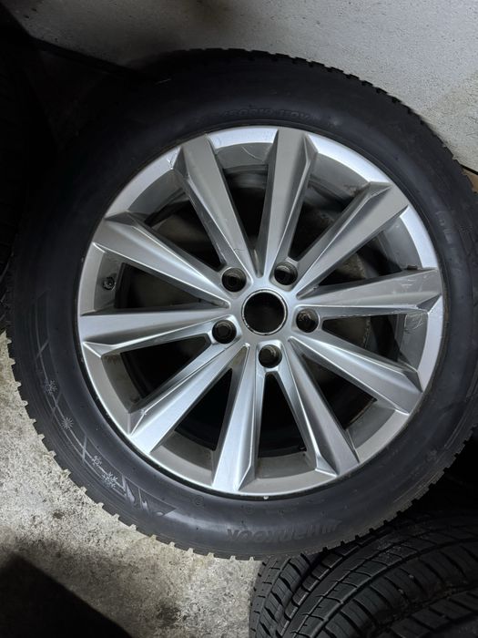 Jante aliaj originale VW Touareg 7P 19” Salamanca cu anvelope de iarna