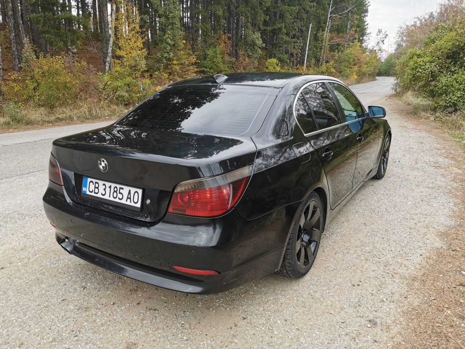 Кола - BMW E60 - Черно