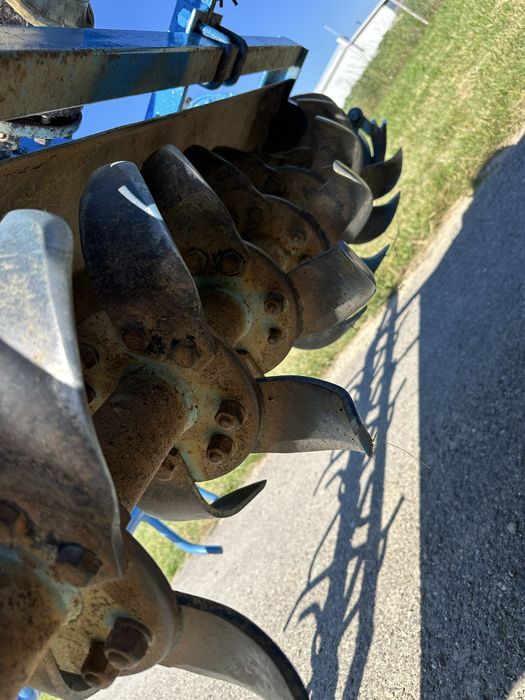 Freză de pământ . Recent adusă!