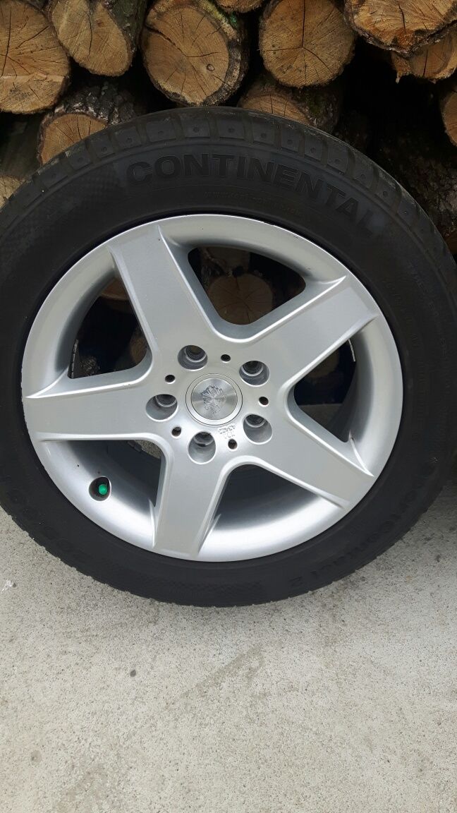 205/55/16. 91. V . 5×120 Hankook  Vará  ,