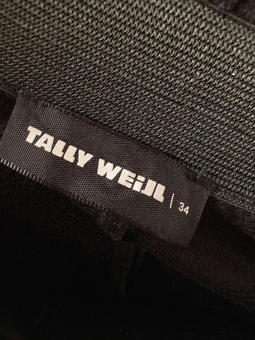 Черни кожени къси панталонки Tally Weijl