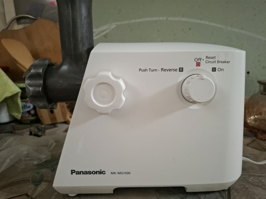 Продам электромясорубку