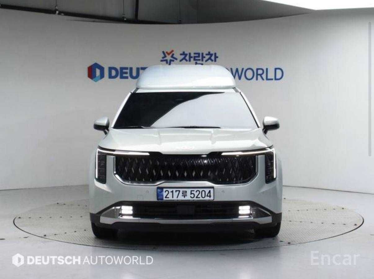 Kia Carnival 4-го поколения HEV 9-местный HighLimousine