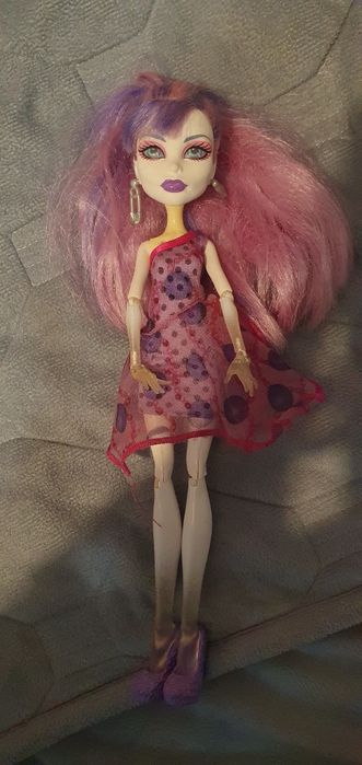 Păpuși Monster High