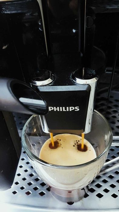 Oferta Espressor Philips EP 5500 LatteGo EP5541 expresor+filtru