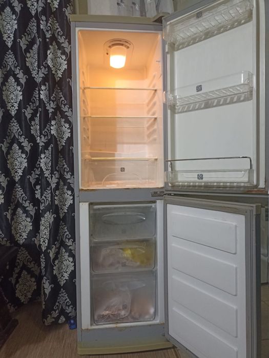 холодильник Samung