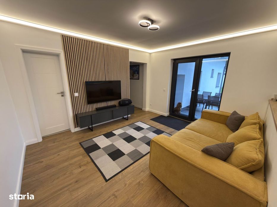 Casă premium complet renovată, garaj, 4 camere + birou, teren 390 mp