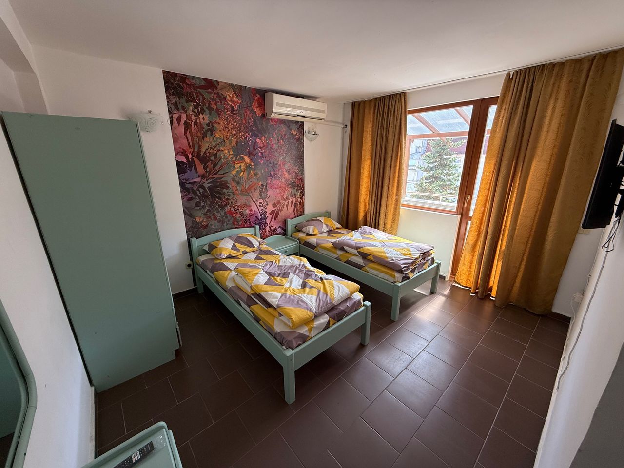 Дава се под наем Къща в Свети Влас - 550 кв.м за 20400 € - Снимка #9