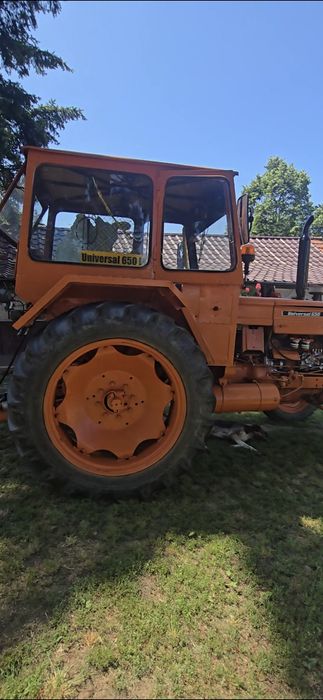 Tractor U650'M 1988