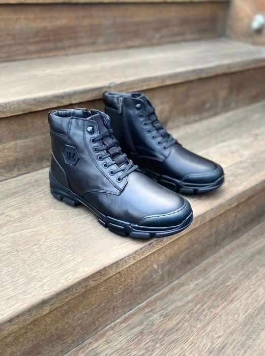 Продам зимнюю обувь