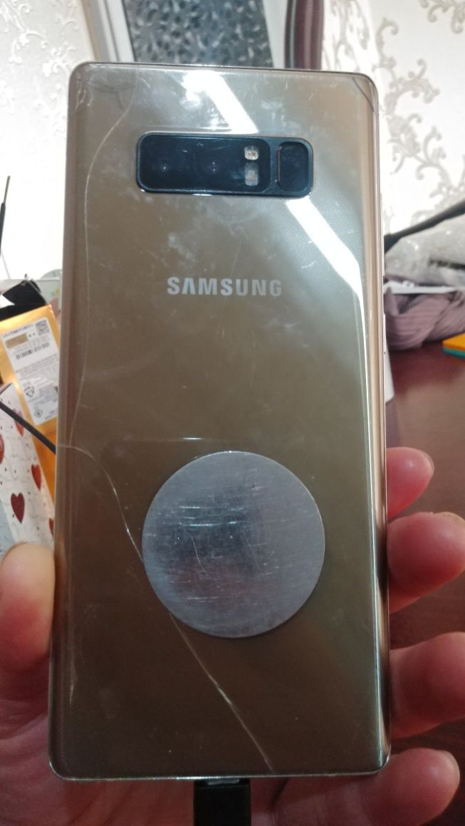 SAMSUNG Galaxy note 8 srochno sotiladi