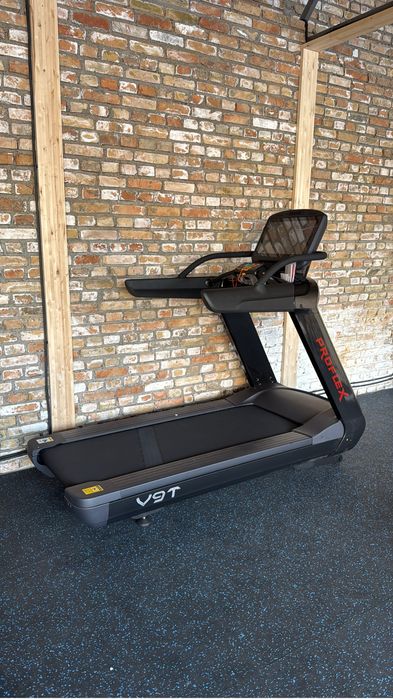 Силовое оборудование , тренажеры , беговые дорожки