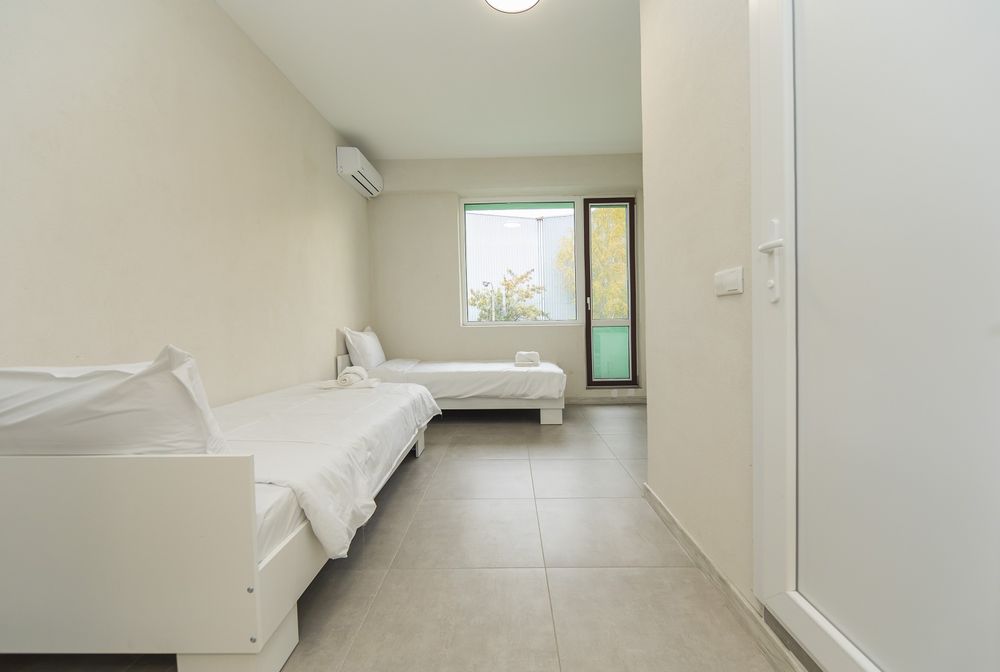 Стаи за работници и групи