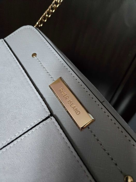 Нова River Island чанта с етикети 23/15