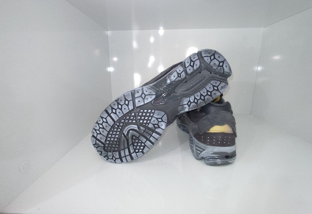 New balance 2002r Phantom