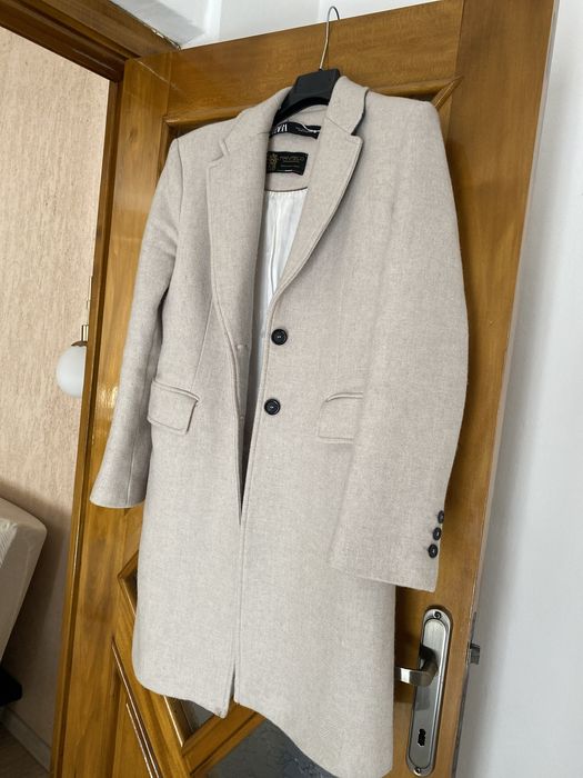 Palton Zara Manteco