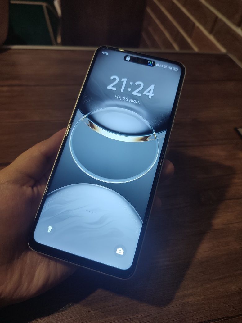 Tecno Spark 30 — 256 ГБ