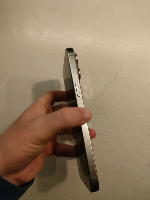 15 pro max 256 baterie 88%