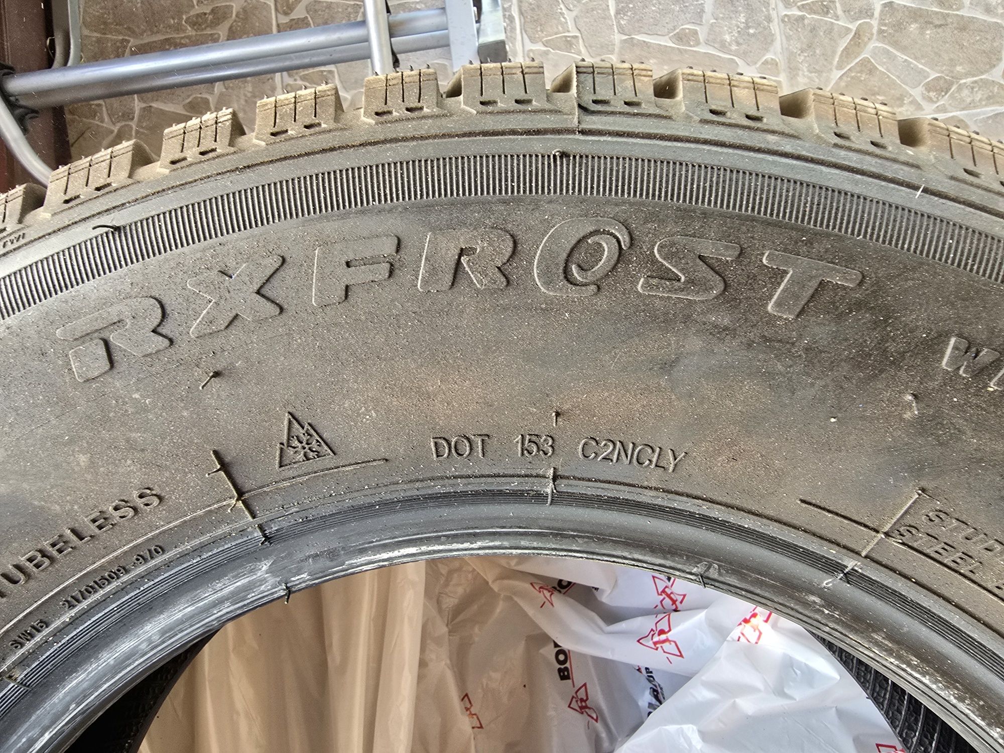 Зимни гуми RXFROST WH12 215 / 70 R15 98T