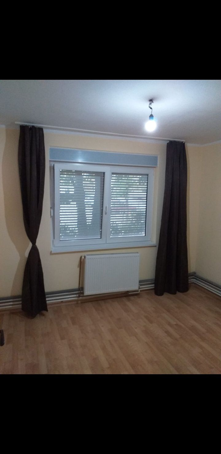 Apartament de închiriat