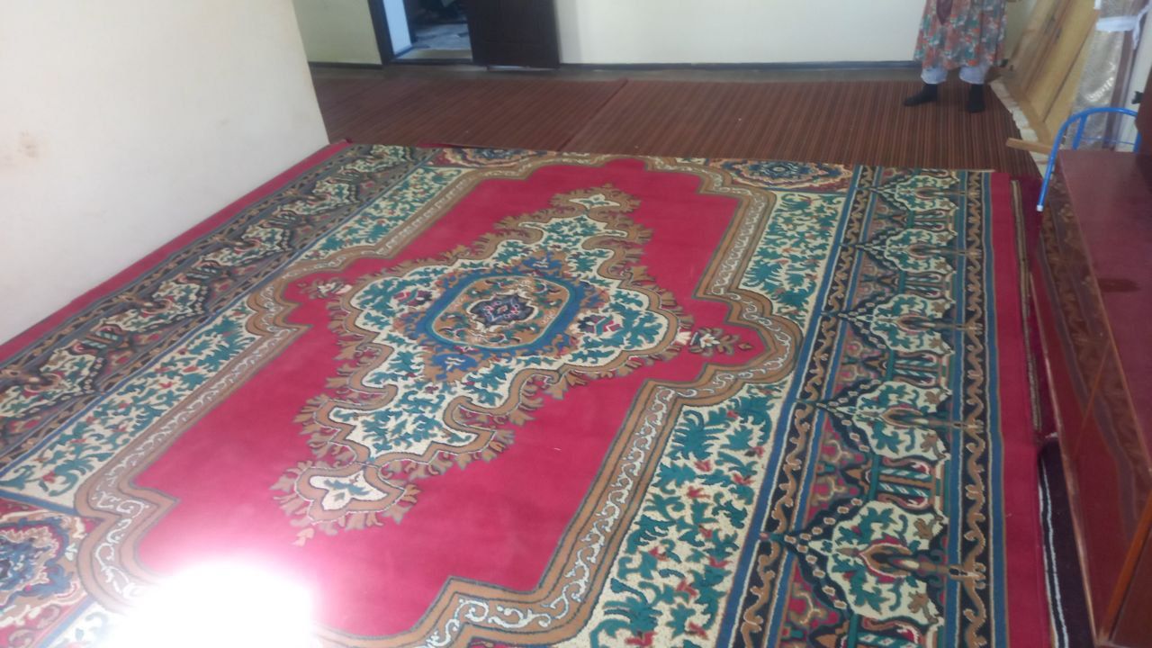 Gilam sotiladi  3.5×5