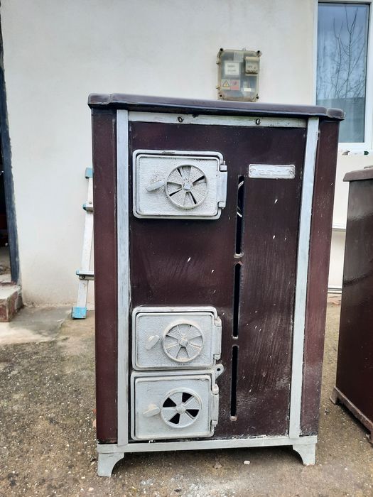 Vând sobe tip Godin