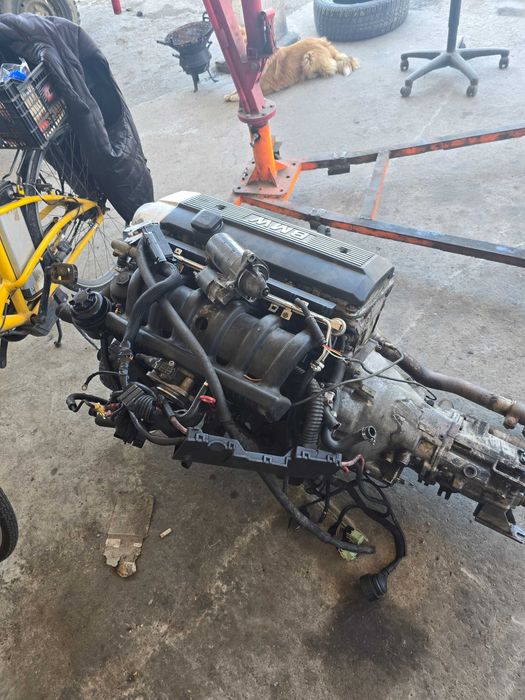 M52B25 пълно оборудван!