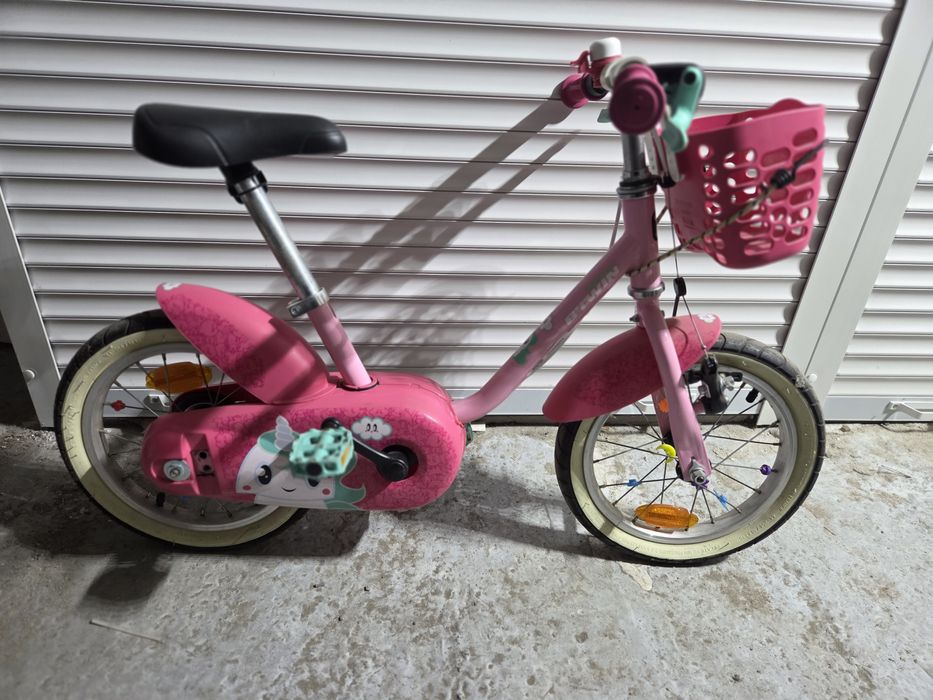 Bicicleta Decathlon fetite cu roti ajutatoare