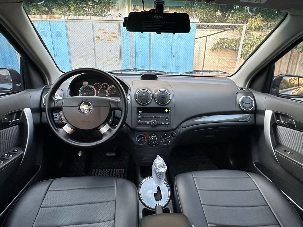 Nexia 3 sotiladi Elegant plus