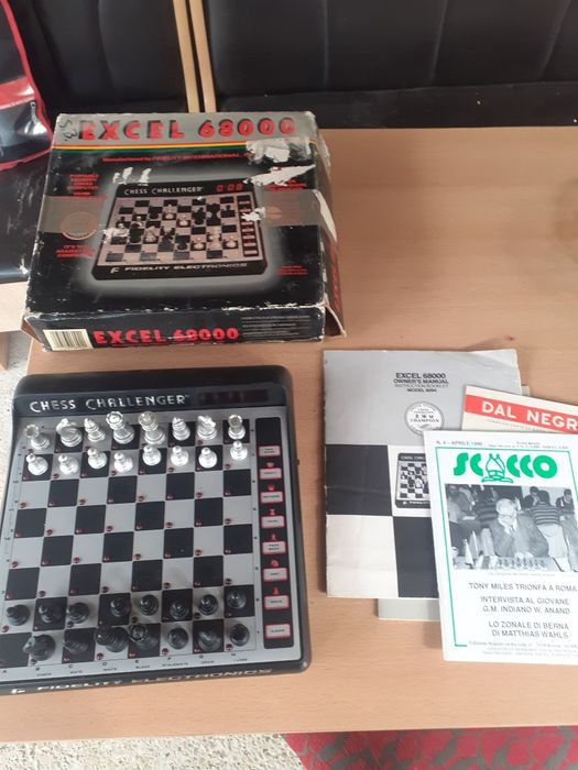 Sah electronic sah  Fidelity Excel 68000 made în USA vintage 1987 cole