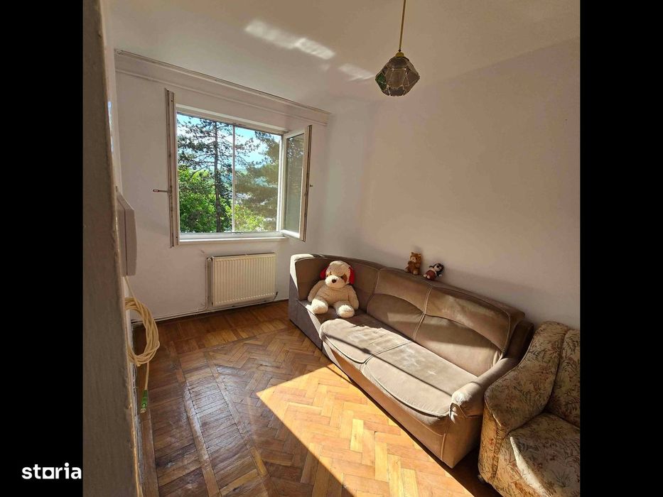 Apartament central,3 camere,Hunedoara.