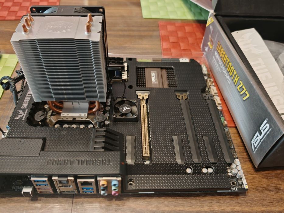 Видео карта Sapphire nitro R9 fury 4gb