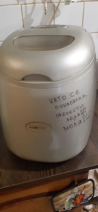 Ледогенератор Clatronic