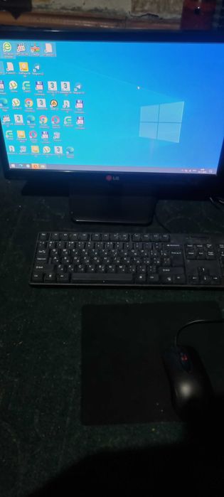 Stolga quyiladigan Kompyutet