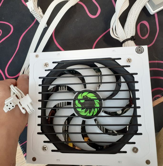 Блок питания 800w GAMEMAX VP 800 RGB