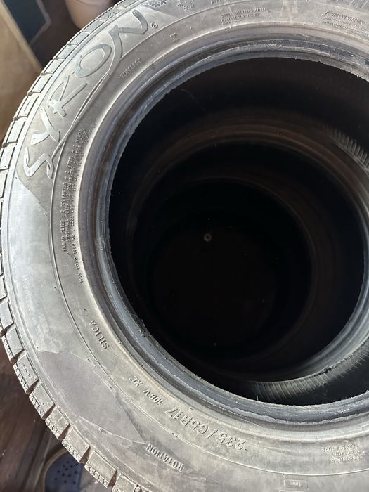 Шины зимние 235/65 R17