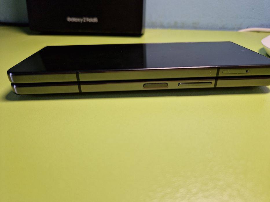 Samsung Galaxy z fold 5 256/12