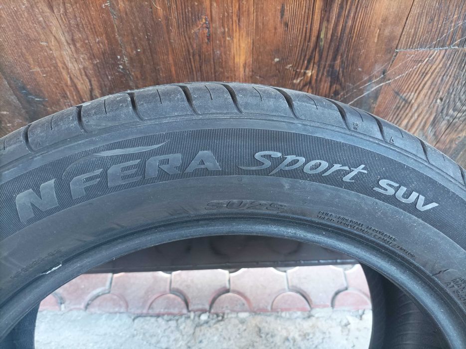 Гуми 215/55/18 летни