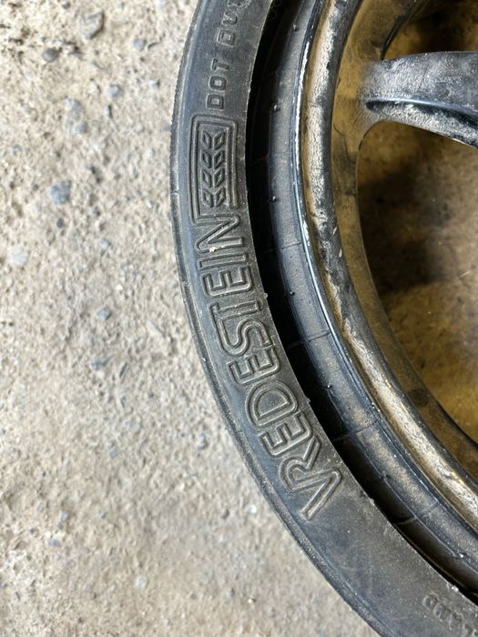 Резервна гума / патерица