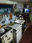 сдаётся комната всеми удобствами в жилом 3 комнатном доме на участке