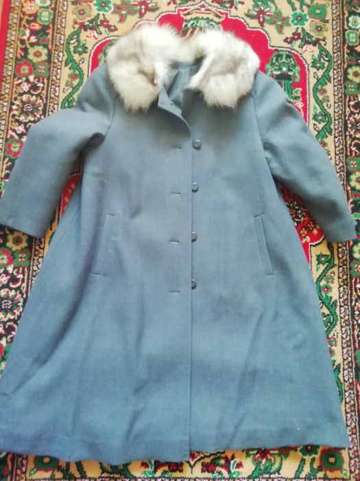 Продам новое советское драповое пальто женское!