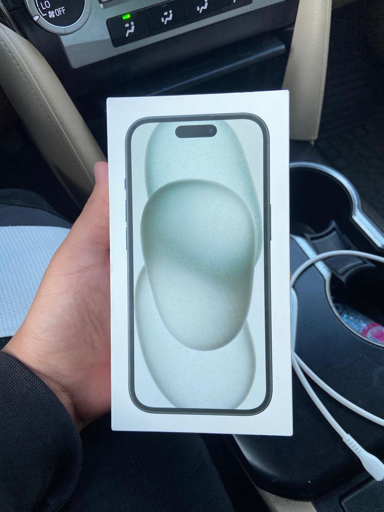 Iphone 15  black