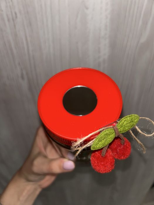 Буркан с бижута