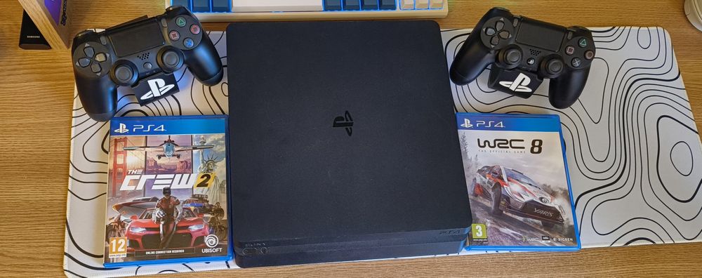 PS4 Slim 500GB în stare foarte bună - pachet complet!